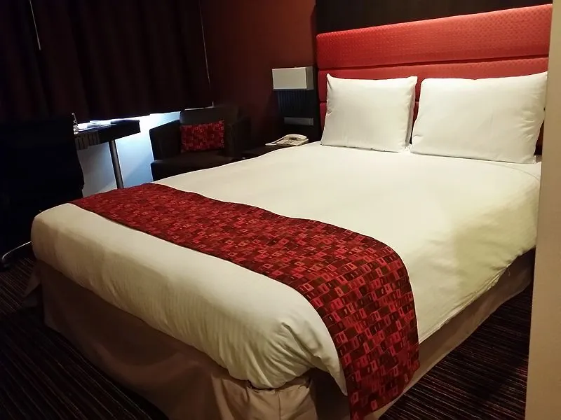 فندق هوليداي إن أوساكا نامبا