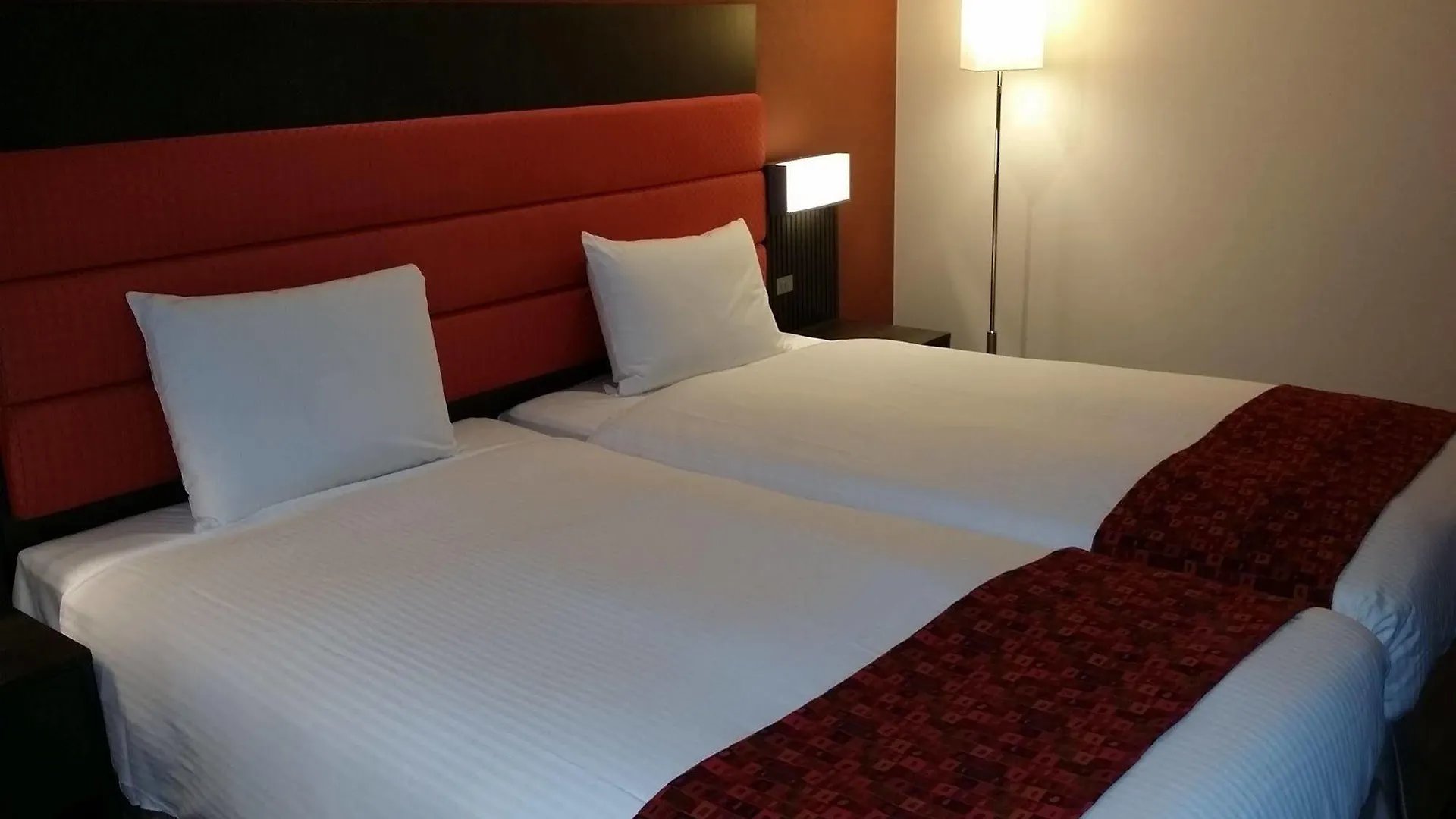 Holiday Inn Osaka Namba By Ihg 4*,